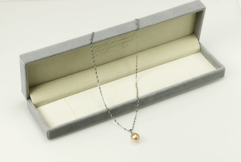 本真珠ネックレス 大粒9.5-10ｍ ドロップ型 一粒真珠ペンダント 　イエローピンク シルバー925 一粒パールネックレス